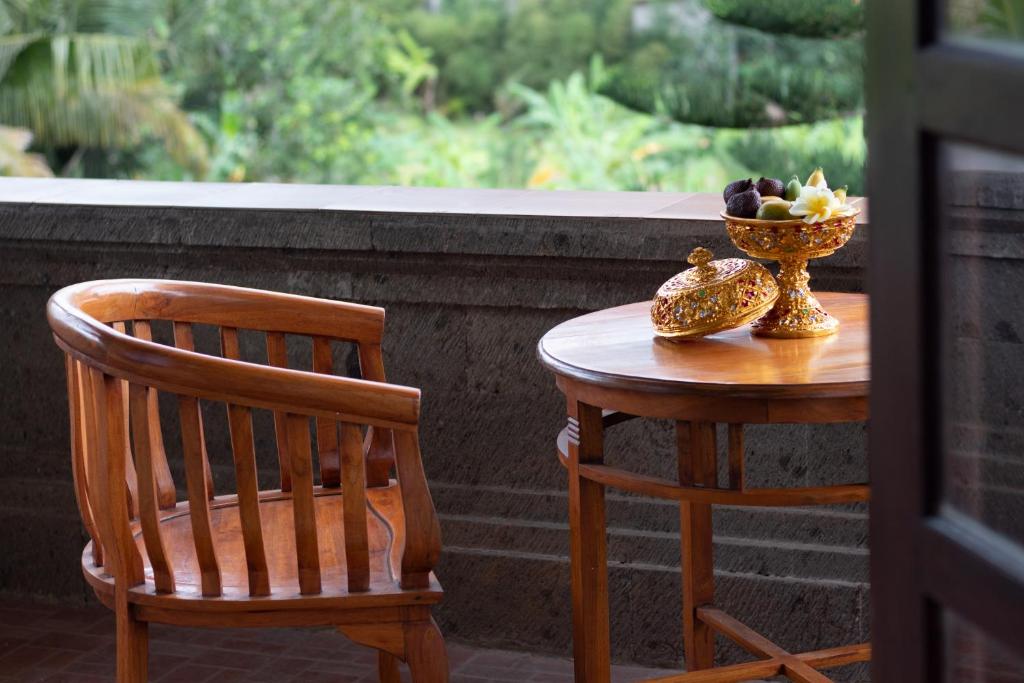 kanjeng signature  terrace3